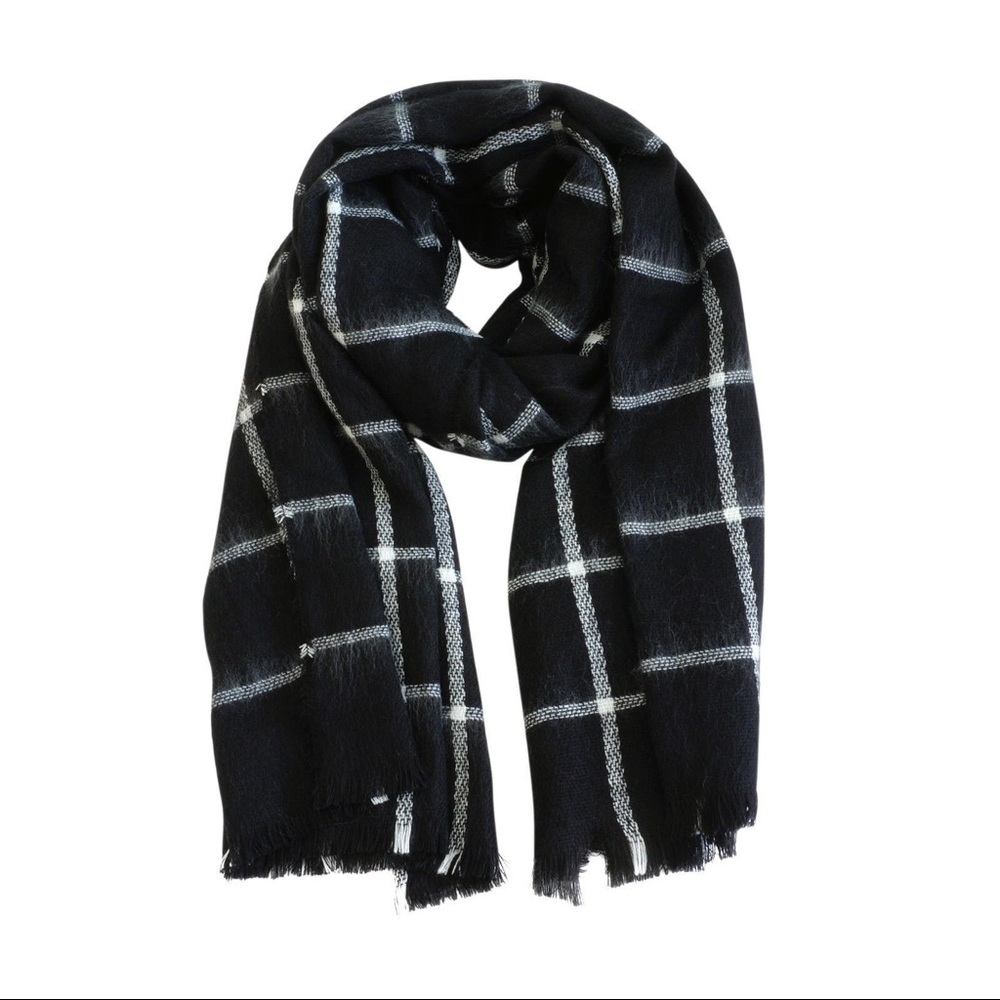 Steve Madden blanket scarf wrap